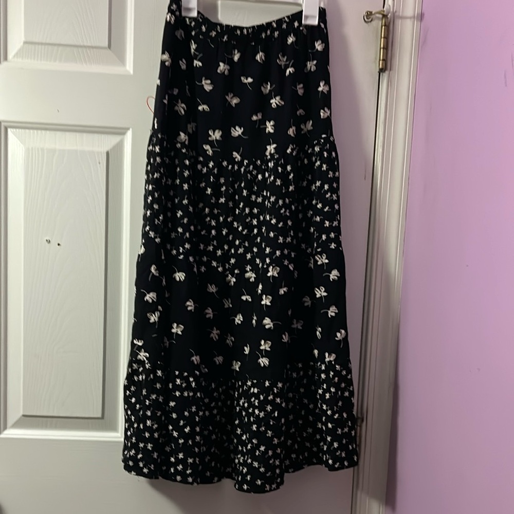 Floral Black Skirt - Picture 3 of 5
